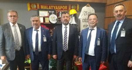 TES-İŞ Heyeti CHP Genel Başkan Yardımcısı Veli Ağbaba'yı Makamında Ziyaret Etti