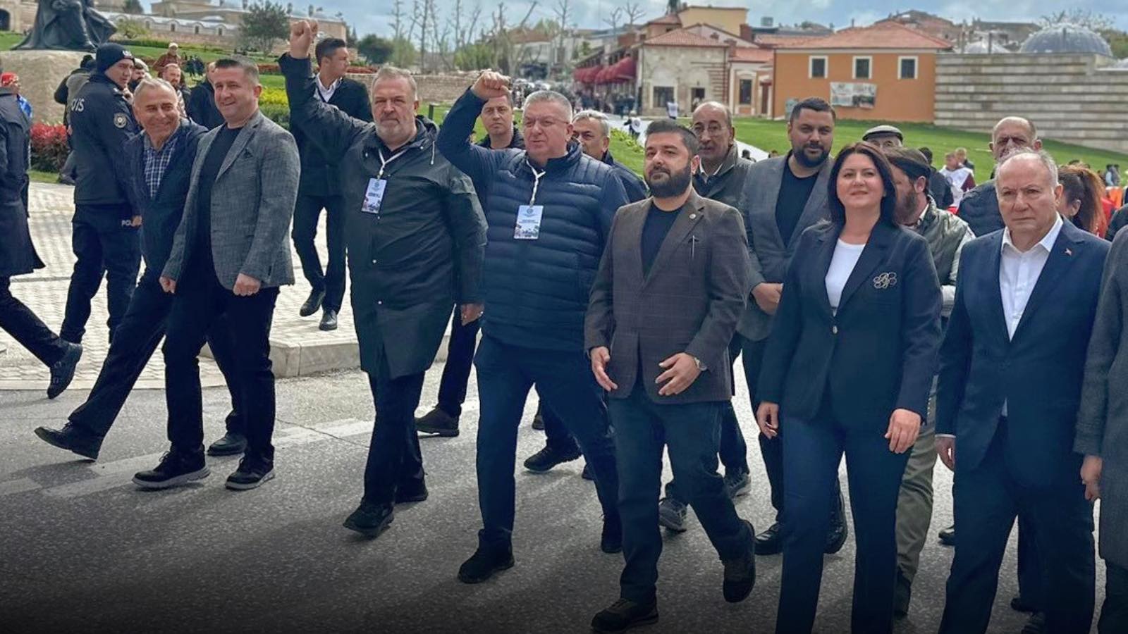 Genel Başkanımız İrfan KABALOĞLU &ldquo;1 MAYIS Emek ve Dayanışma G&uuml;n&uuml;&rdquo; Vesilesiyle Bir Mesaj Yayınladı: