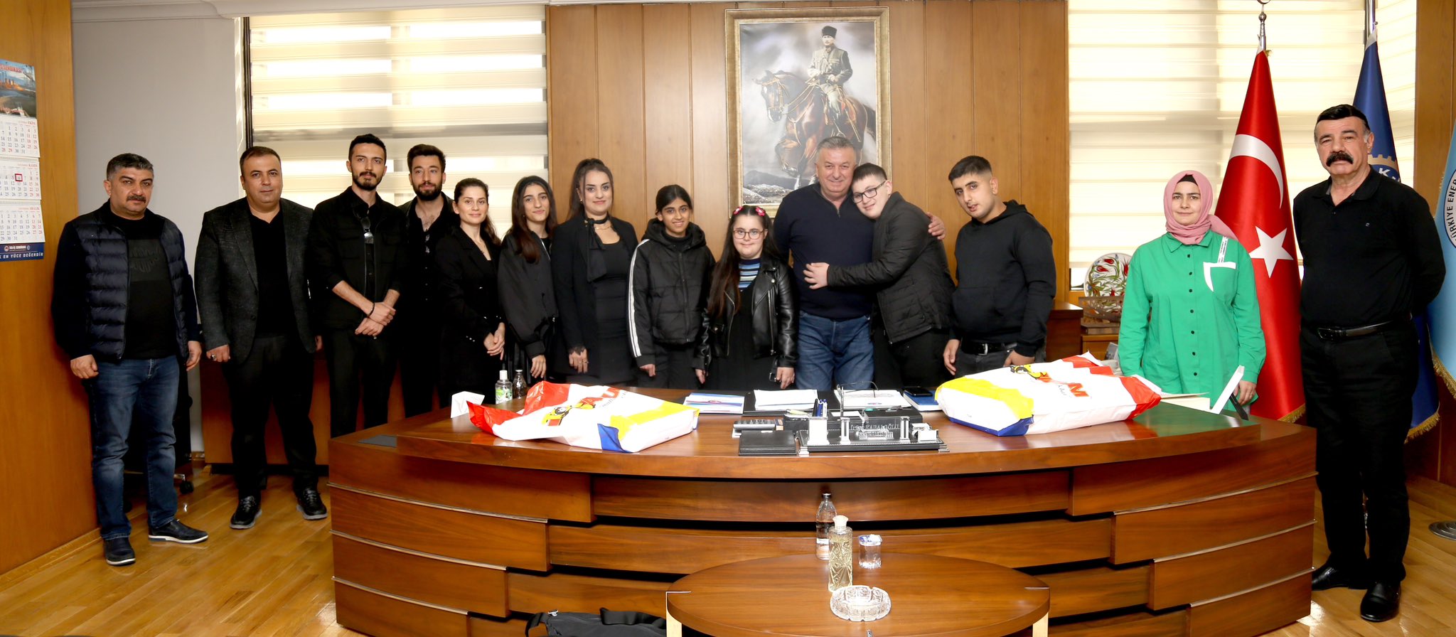 BATMAN BELDE ÖZEL EĞİTİM  UYGULAMA OKULUNDAN ÖĞRENCİLER SENDİKAMIZI ZİYARET ETTİ