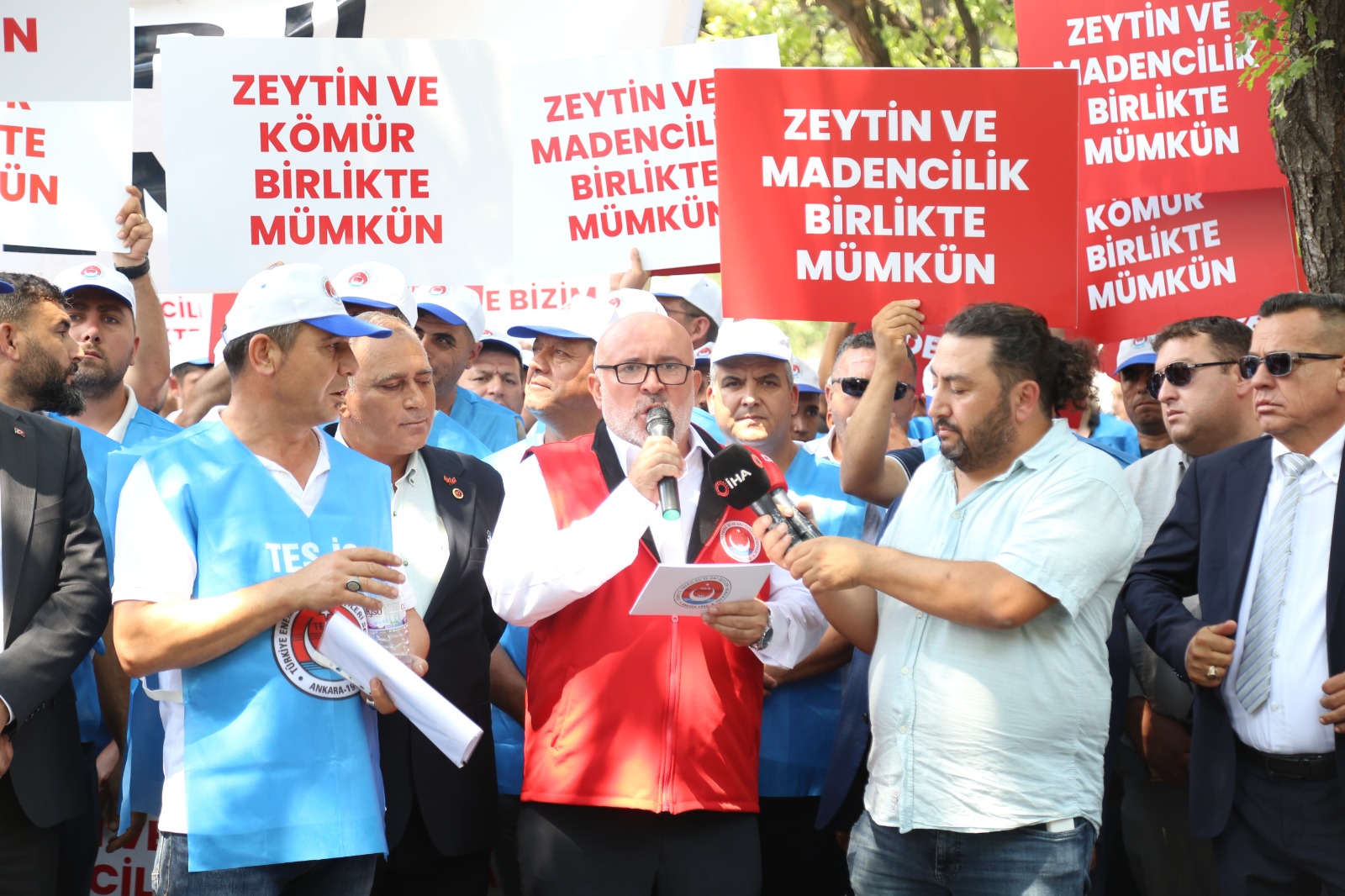 YATAĞAN YENİKÖY, KEMERKÖY İŞÇİLERİ TBMM ÖNÜNDE BASIN AÇIKLAMASI ve OTURMA EYLEMİ DÜZENLEDİ  