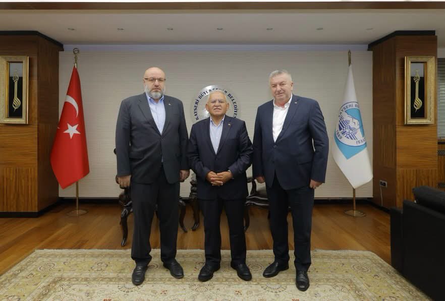 Kayseri B&uuml;y&uuml;kşehir Belediye Başkanı Dr. Memduh B&Uuml;Y&Uuml;KKILI&Ccedil;&rsquo;a Ziyaret