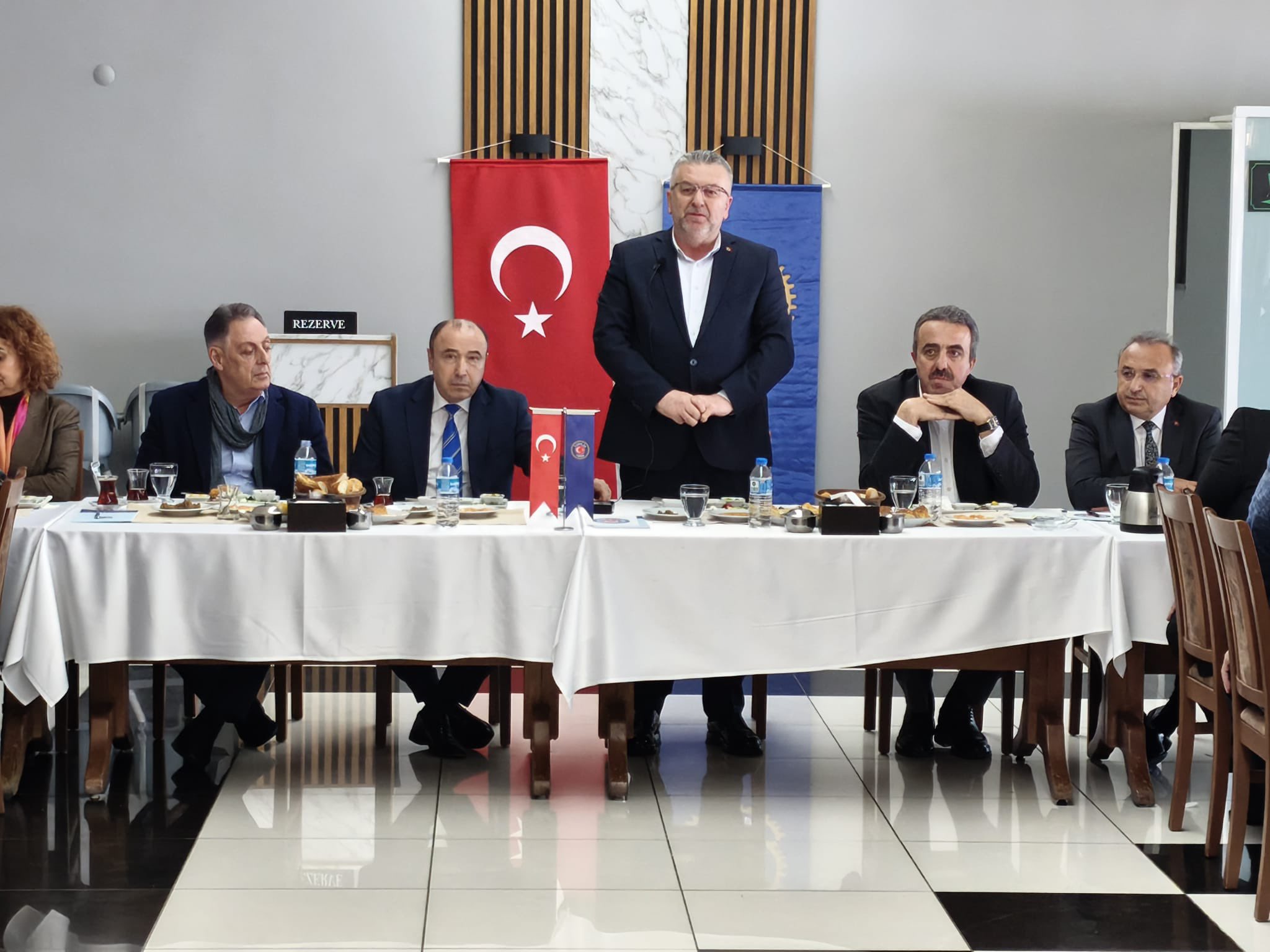 Genel Başkanımız İrfan KABALOĞLU T&Uuml;RK-İŞ İstanbul Şube Başkanlar Kurulu Toplantısına Katıldı 