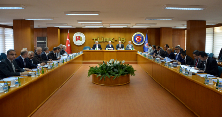 TÜRK-İŞ BAŞKANLAR KURULU SENDİKALARIN GÜNCEL SORUNLARINI DEĞERLENDİRDİ