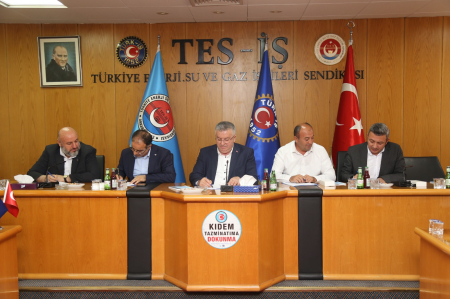 KAMU İŞYERLERİNDE ÇALIŞAN ÜYELERİMİZE DUYURU