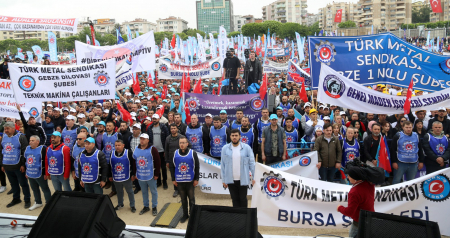 TÜRK-İŞ, 1 MAYIS EMEK VE DAYANIŞMA GÜNÜ’NÜ BURSA’DA COŞKUYLA KUTLADI