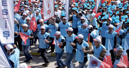 TÜM DÜNYA İŞÇİLERİNİN  1 MAYIS EMEK VE DAYANIŞMA GÜNÜ  KUTLU OLSUN