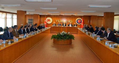 TÜRK-İŞ BAŞKANLAR KURULU TOPLANDI